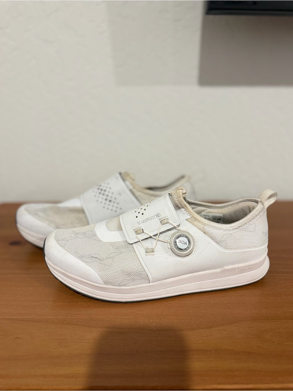 Shimano White BOA Closure Cycling Shoes